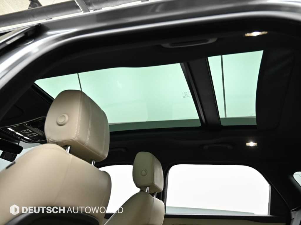 랜드로버 레인지로버 벨라 3.0 D300 R-다이나믹 HSE 이미지 18