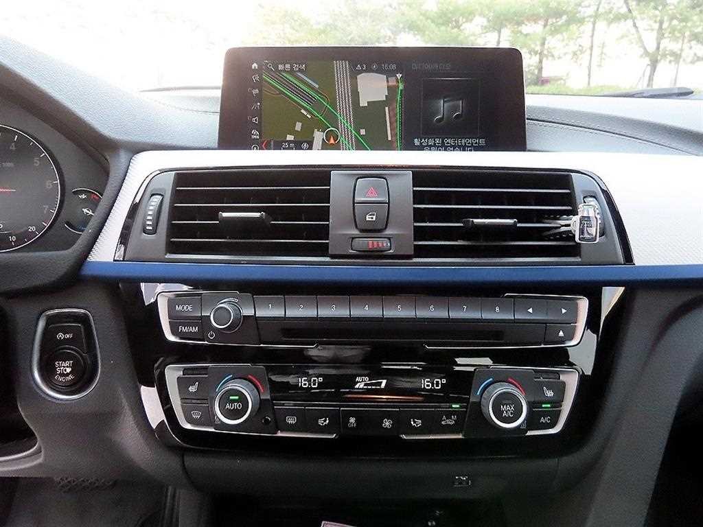 BMW 3시리즈 3시리즈 (F30) 320i M 스포츠 이미지 14