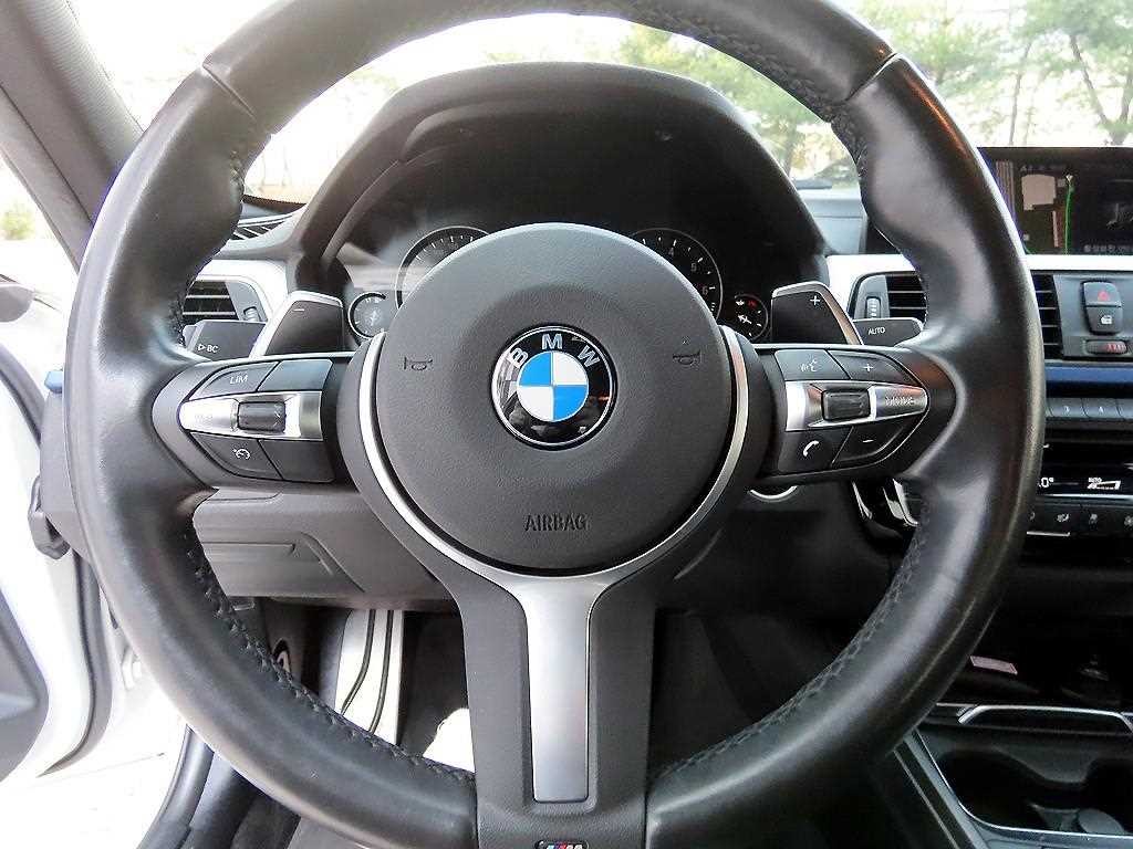 BMW 3시리즈 3시리즈 (F30) 320i M 스포츠 이미지 8