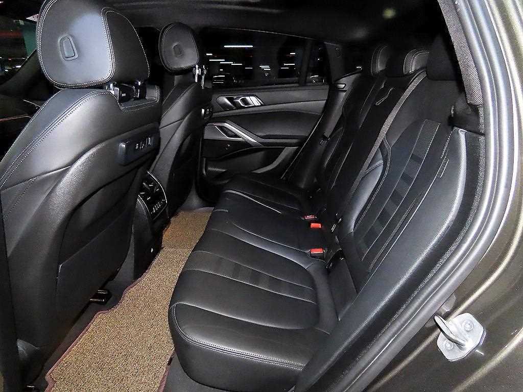 BMW X6 X6 (G06) xDrive 30d M 스포츠 이미지 7