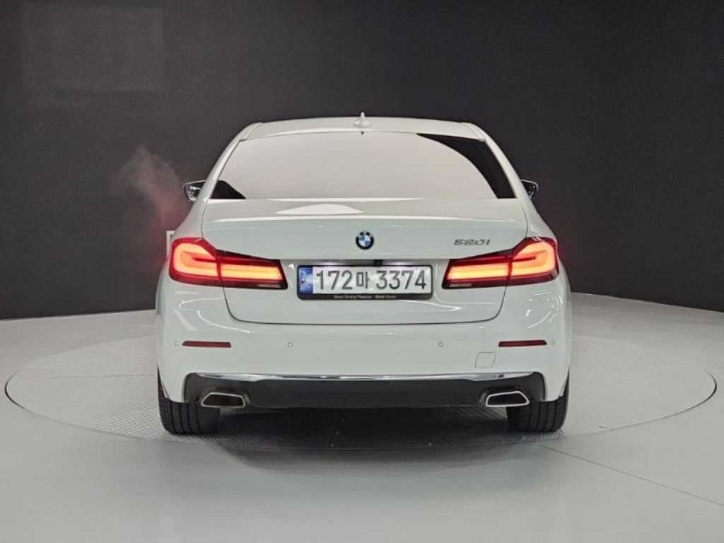BMW 5시리즈 5시리즈 (G30) 520i 럭셔리 이미지 3