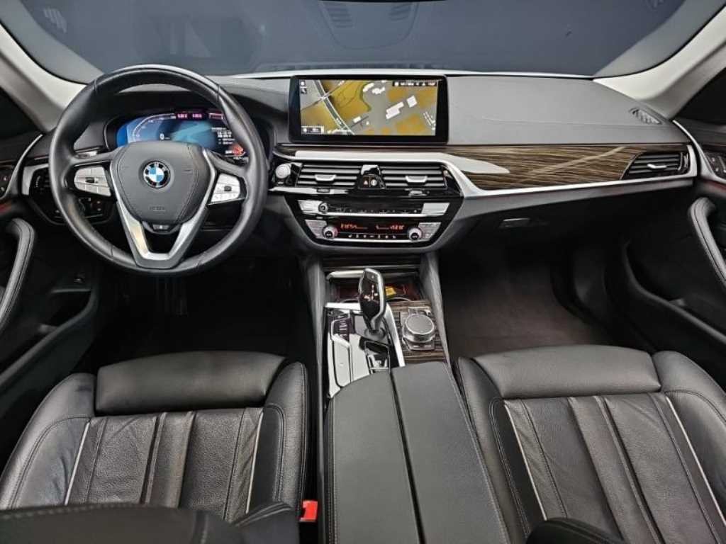 BMW 5시리즈 5시리즈 (G30) 520i 럭셔리 이미지 5