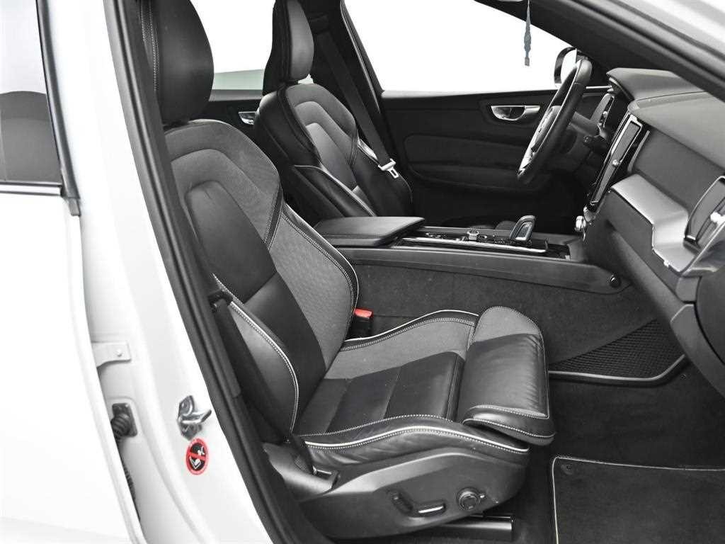 볼보 XC60 XC60(2세대) T8 AWD R-디자인 이미지 10