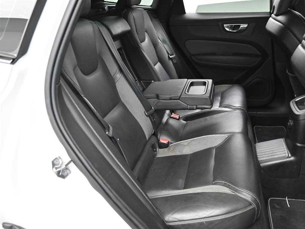 볼보 XC60 XC60(2세대) T8 AWD R-디자인 이미지 12