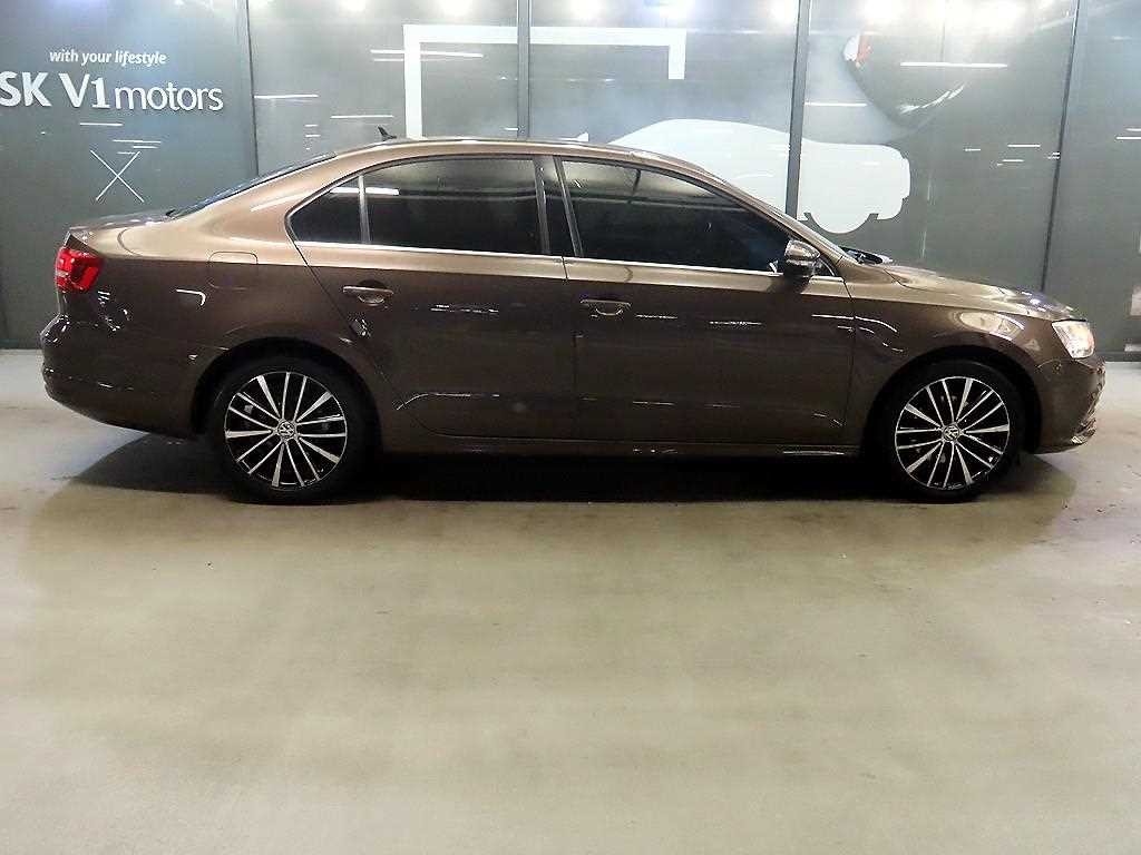 폭스바겐 제타 뉴 제타 2.0 TDI 블루모션 6세대 이미지 3