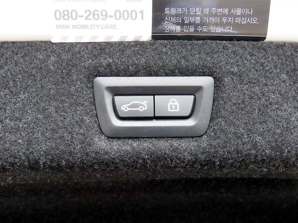 BMW 5시리즈 5시리즈 (G30) 540i xDrive 럭셔리 플러스 이미지 17