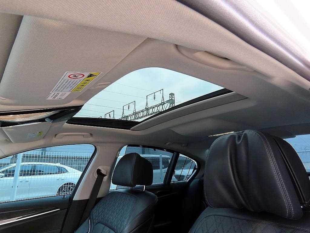 BMW 5시리즈 5시리즈 (G30) 540i xDrive 럭셔리 플러스 이미지 18