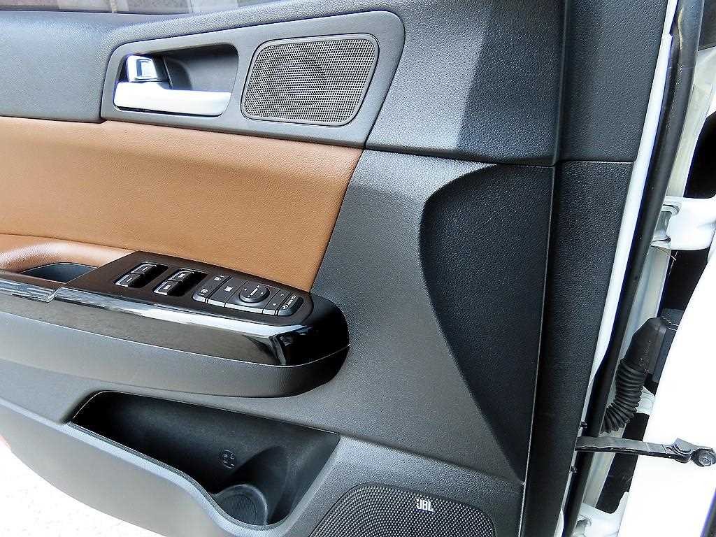 기아 스포티지 스포티지 더 볼드 2.0 디젤 2WD 인텔리전트 이미지 11