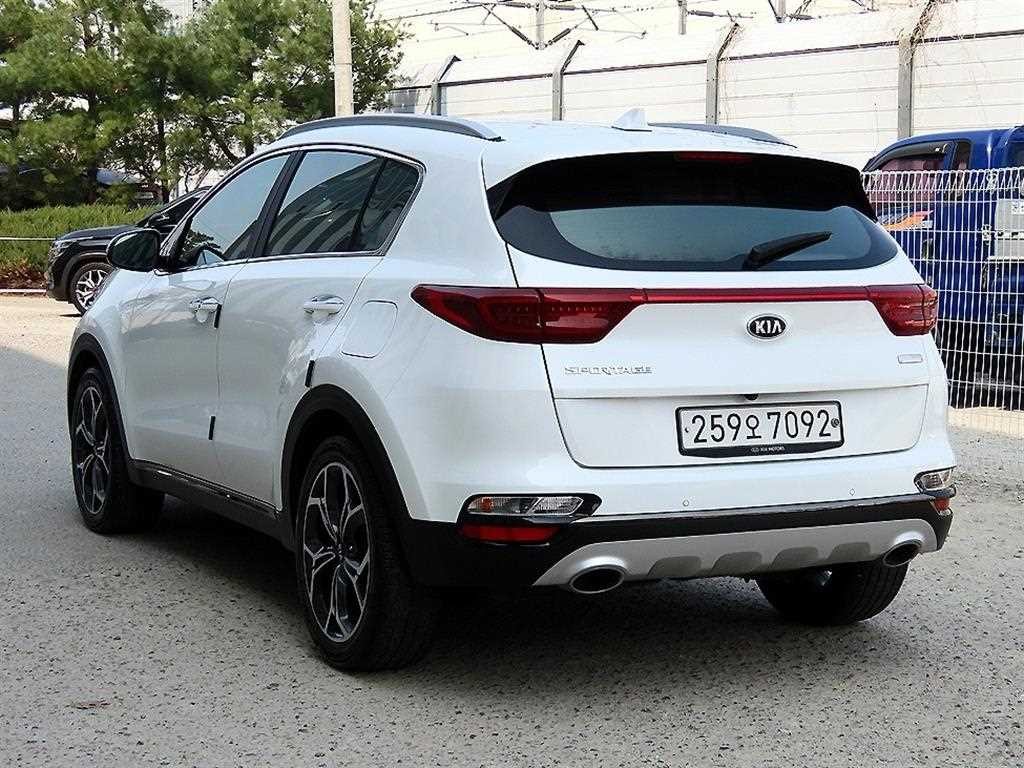 기아 스포티지 스포티지 더 볼드 2.0 디젤 2WD 인텔리전트 이미지 3
