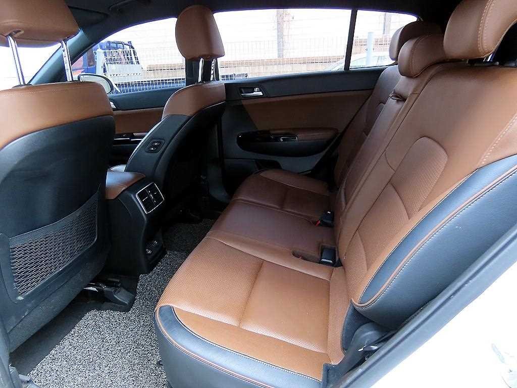 기아 스포티지 스포티지 더 볼드 2.0 디젤 2WD 인텔리전트 이미지 6