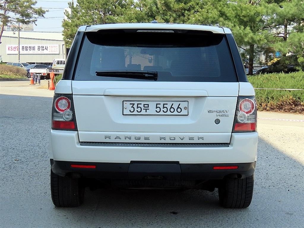 랜드로버 레인지로버 스포츠 3.0 TDV6 HSE 이미지 4