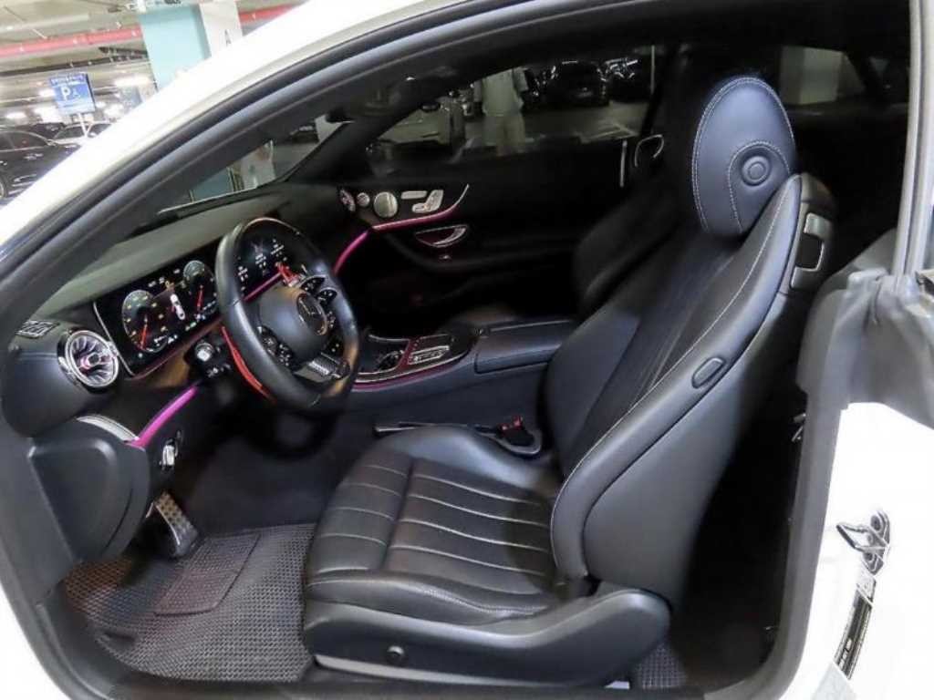 벤츠 E 클래스 E-클래스 W213 E300d 4MATIC 쿠페 이미지 6