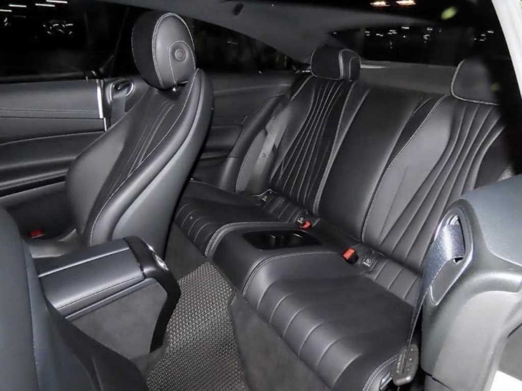 벤츠 E 클래스 E-클래스 W213 E300d 4MATIC 쿠페 이미지 7