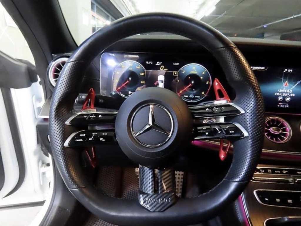 벤츠 E 클래스 E-클래스 W213 E300d 4MATIC 쿠페 이미지 8
