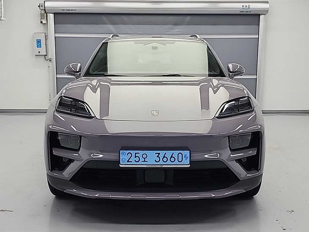 포르쉐 마칸 마칸 EV 터보 이미지 2