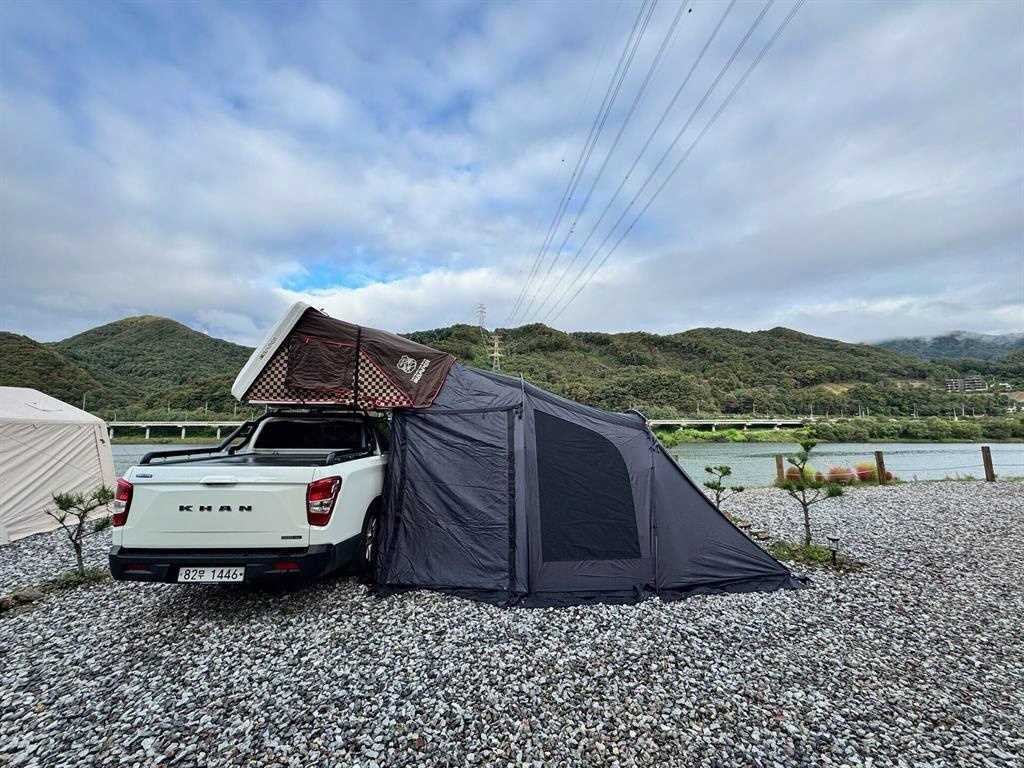 KG모빌리티(쌍용) 렉스턴 렉스턴 스포츠 칸 디젤 2.2 4WD 5링크 프레스티지 스페셜 이미지 5