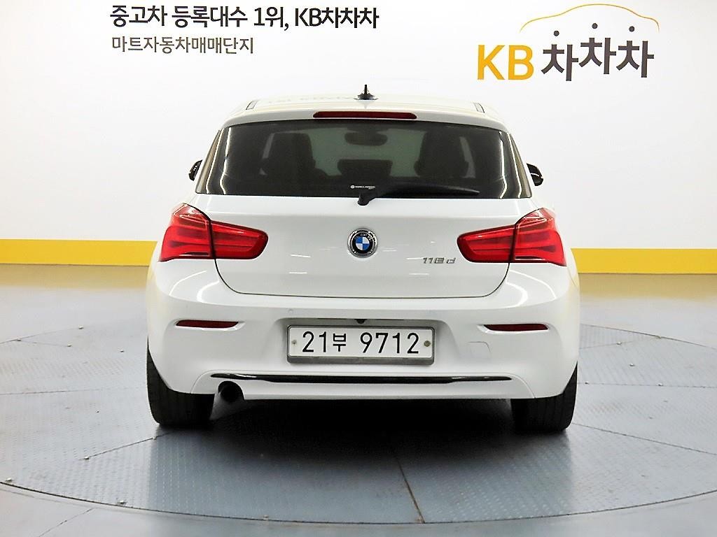 BMW 1시리즈 1시리즈 (F20) 118d 스포츠 이미지 3