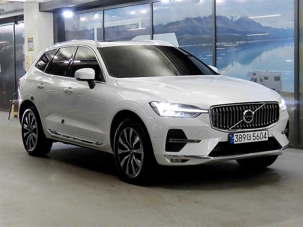 볼보 XC60 XC60(2세대) B6 AWD 얼티메이트 브라이트 이미지 2