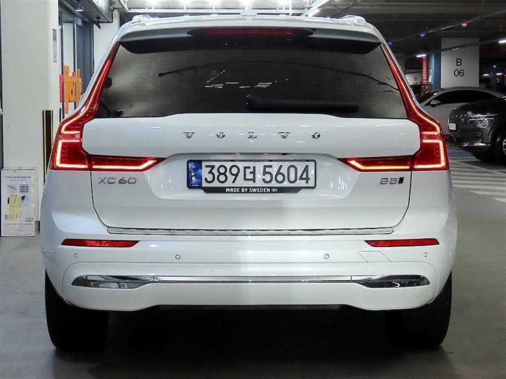 볼보 XC60 XC60(2세대) B6 AWD 얼티메이트 브라이트 이미지 5