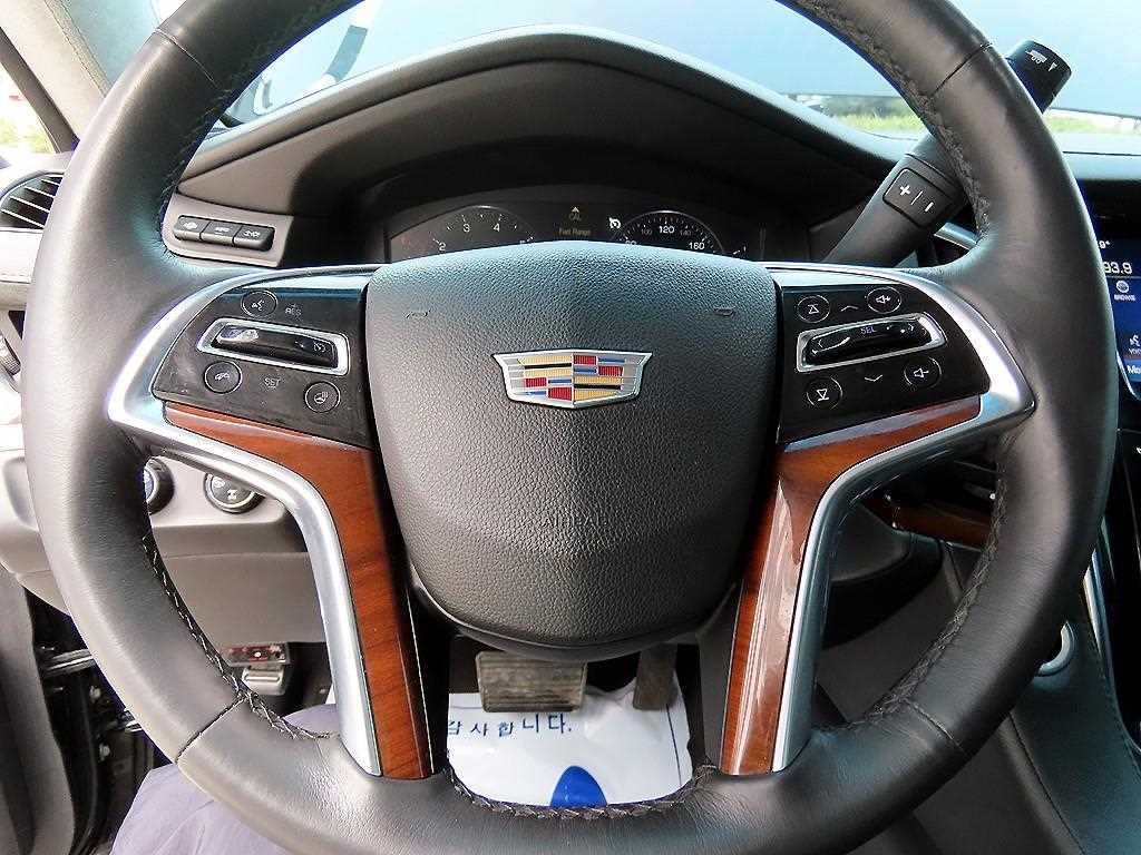 캐딜락 에스컬레이드 6.2 V8 ESV 이미지 9