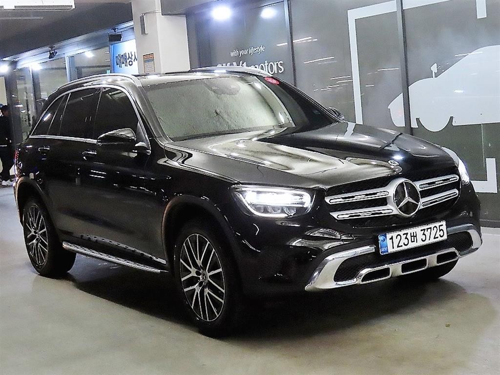 벤츠 GLC 클래스 GLC클래스 X253 GLC 300 e 4MATIC 이미지 1