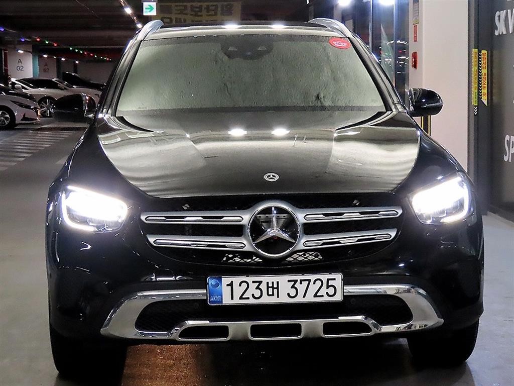 벤츠 GLC 클래스 GLC클래스 X253 GLC 300 e 4MATIC 이미지 2