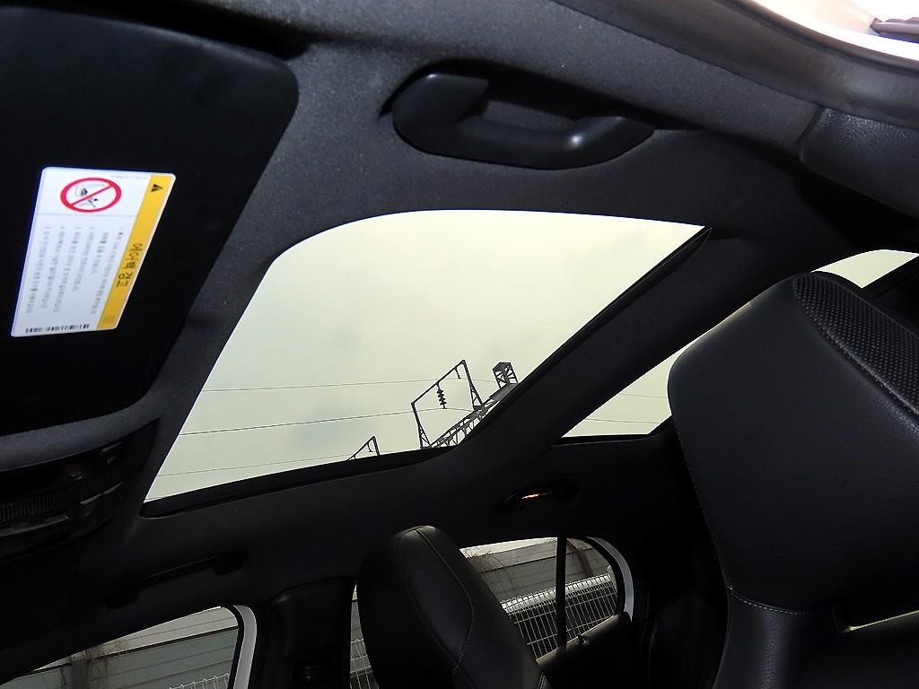 벤츠 GLA 클래스 GLA클래스 X156 GLA220 프리미엄 이미지 17