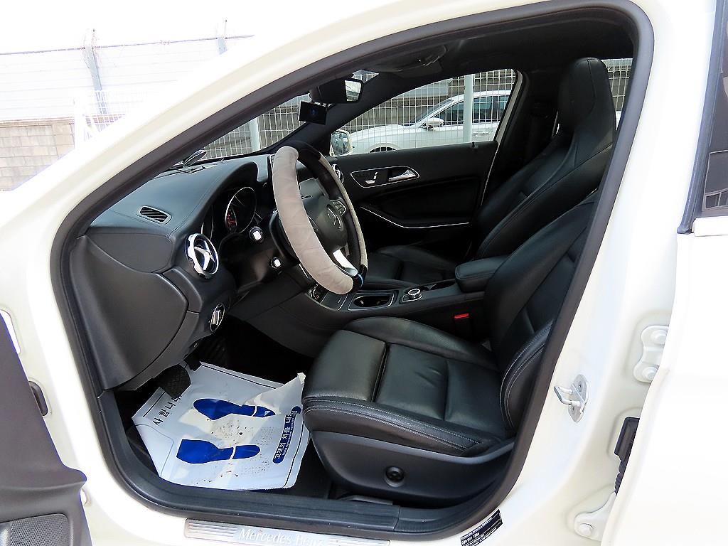 벤츠 GLA 클래스 GLA클래스 X156 GLA220 프리미엄 이미지 5