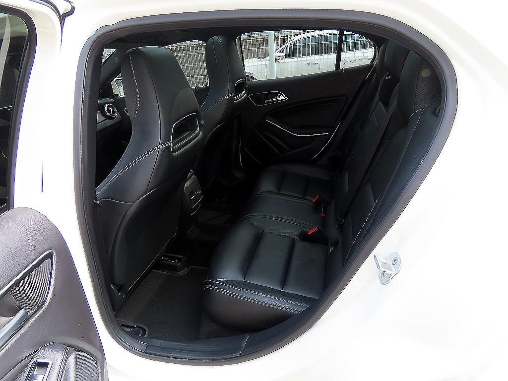 벤츠 GLA 클래스 GLA클래스 X156 GLA220 프리미엄 이미지 6