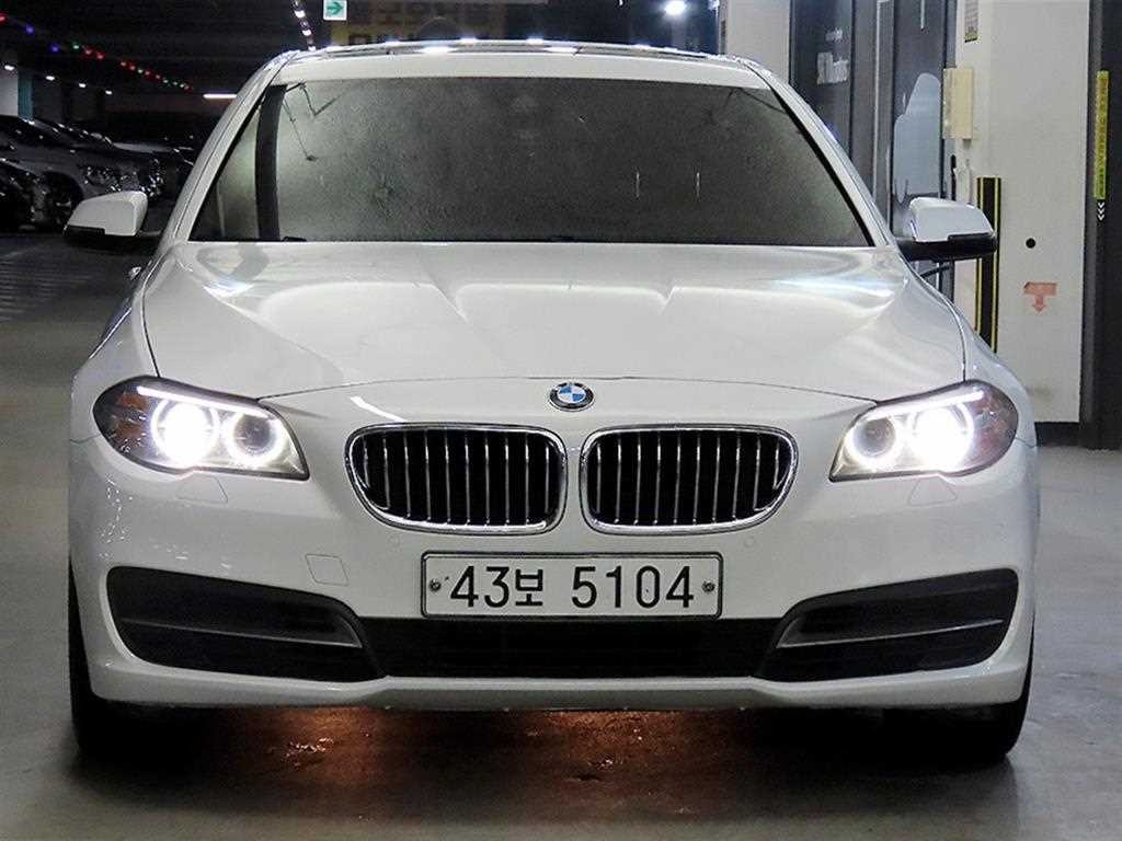 BMW 5시리즈 5시리즈 (F10) 528i 이미지 2