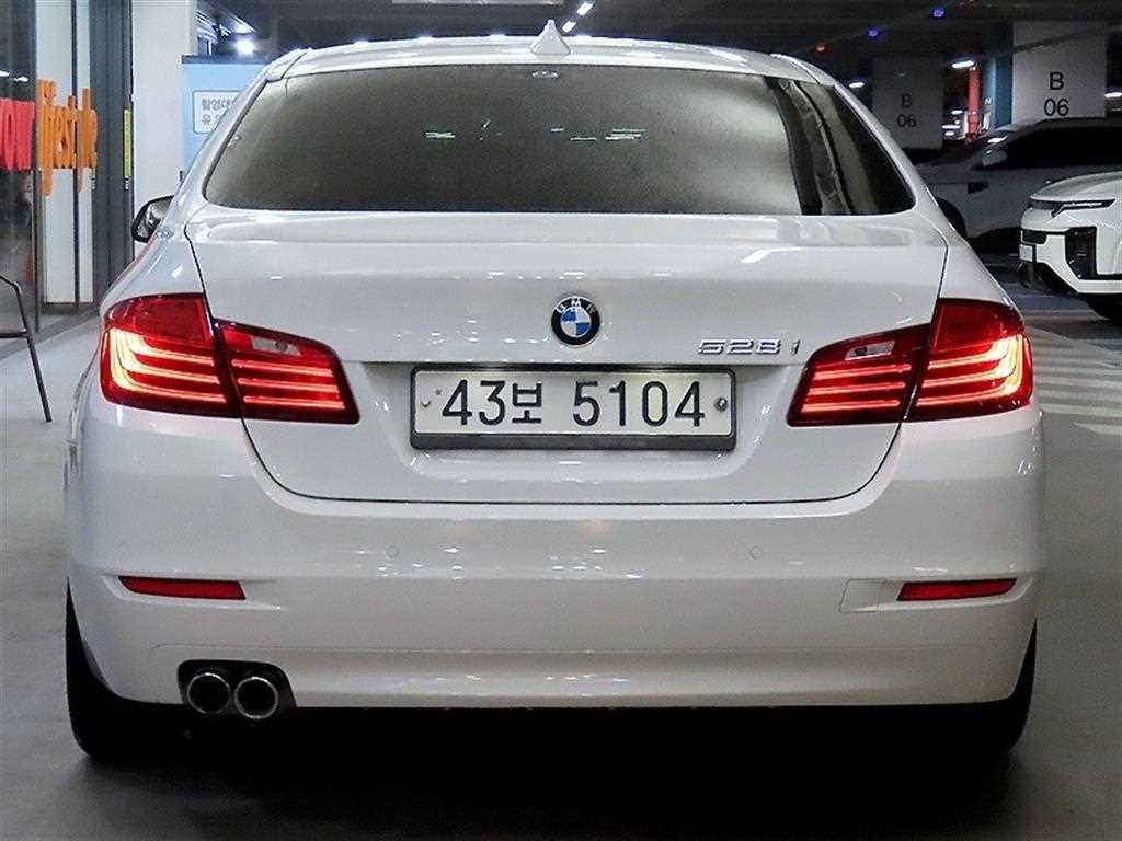BMW 5시리즈 5시리즈 (F10) 528i 이미지 5