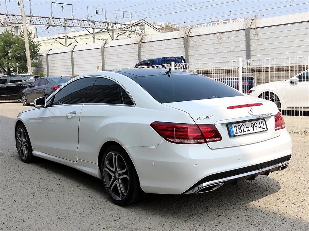 벤츠 E 클래스 E-클래스 W212 E350 쿠페 이미지 3