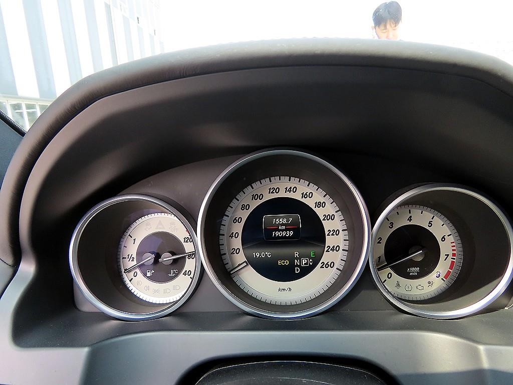 벤츠 E 클래스 E-클래스 W212 E350 쿠페 이미지 9