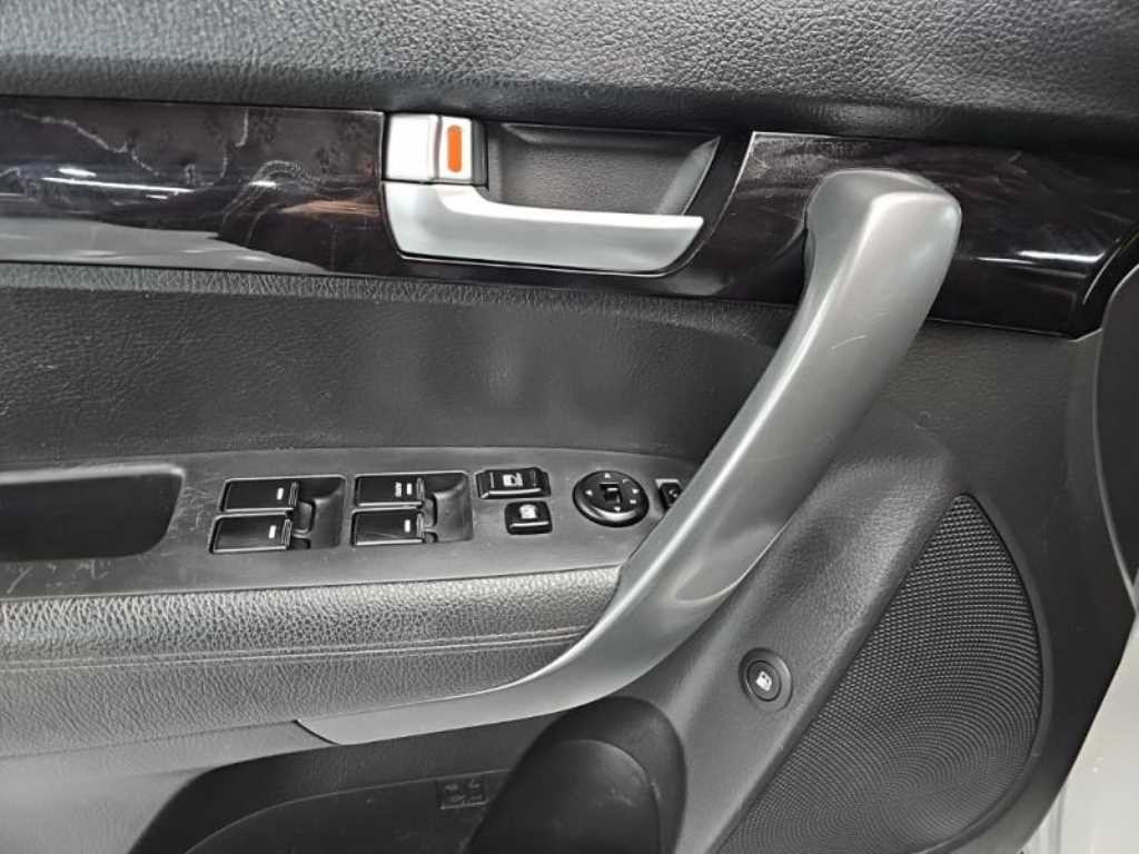 기아 쏘렌토 뉴 쏘렌토 R 2WD 2.0 TLX 이미지 13