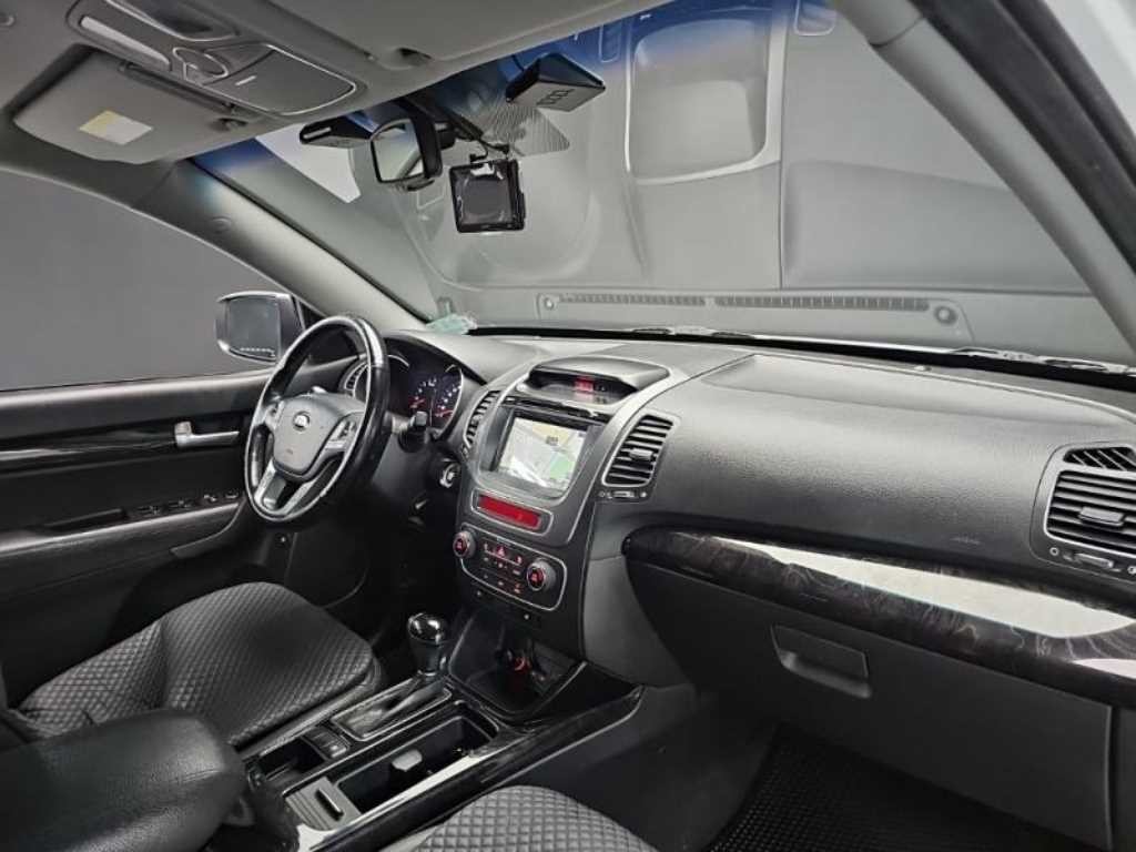기아 쏘렌토 뉴 쏘렌토 R 2WD 2.0 TLX 이미지 16