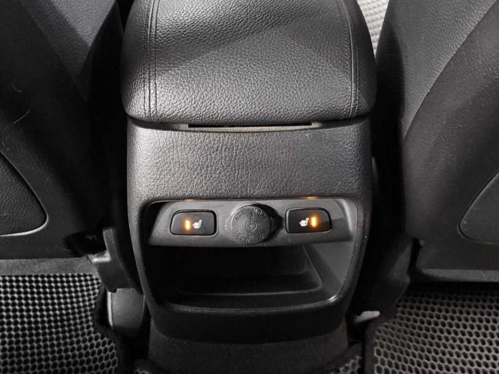 기아 쏘렌토 뉴 쏘렌토 R 2WD 2.0 TLX 이미지 17