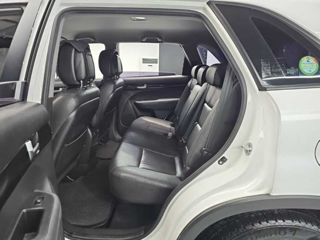 기아 쏘렌토 뉴 쏘렌토 R 2WD 2.0 TLX 이미지 19