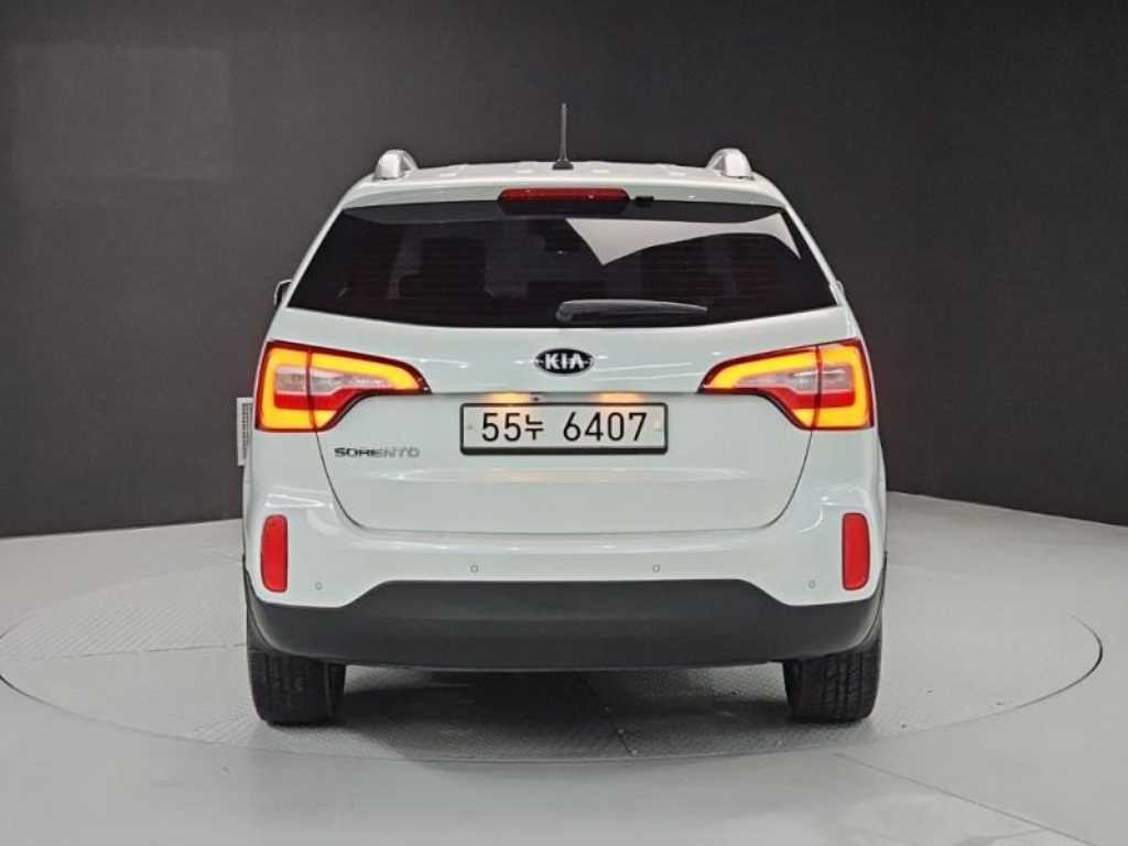 기아 쏘렌토 뉴 쏘렌토 R 2WD 2.0 TLX 이미지 3