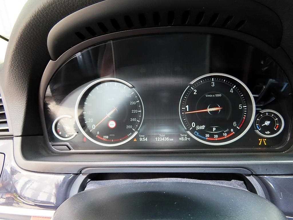 BMW 5시리즈 5시리즈 (F10) 520d M 에어로다이나믹 프로 이미지 10