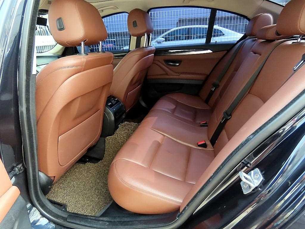 BMW 5시리즈 5시리즈 (F10) 520d M 에어로다이나믹 프로 이미지 7