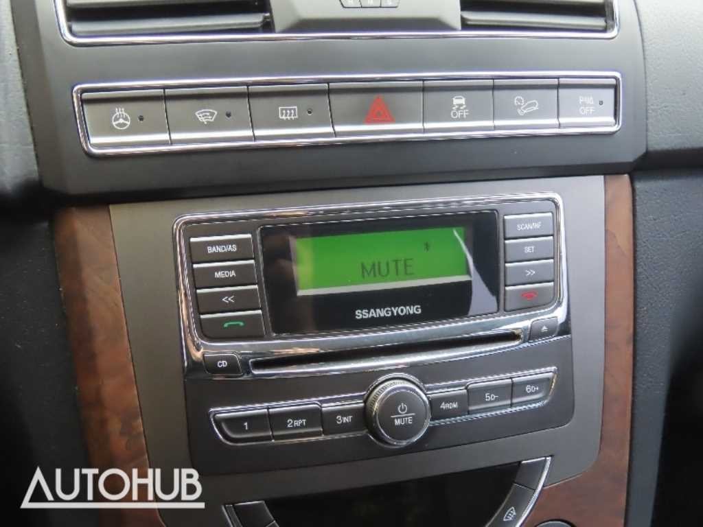 KG모빌리티(쌍용) 렉스턴 렉스턴W 2.2 4WD RX7 럭셔리 이미지 9