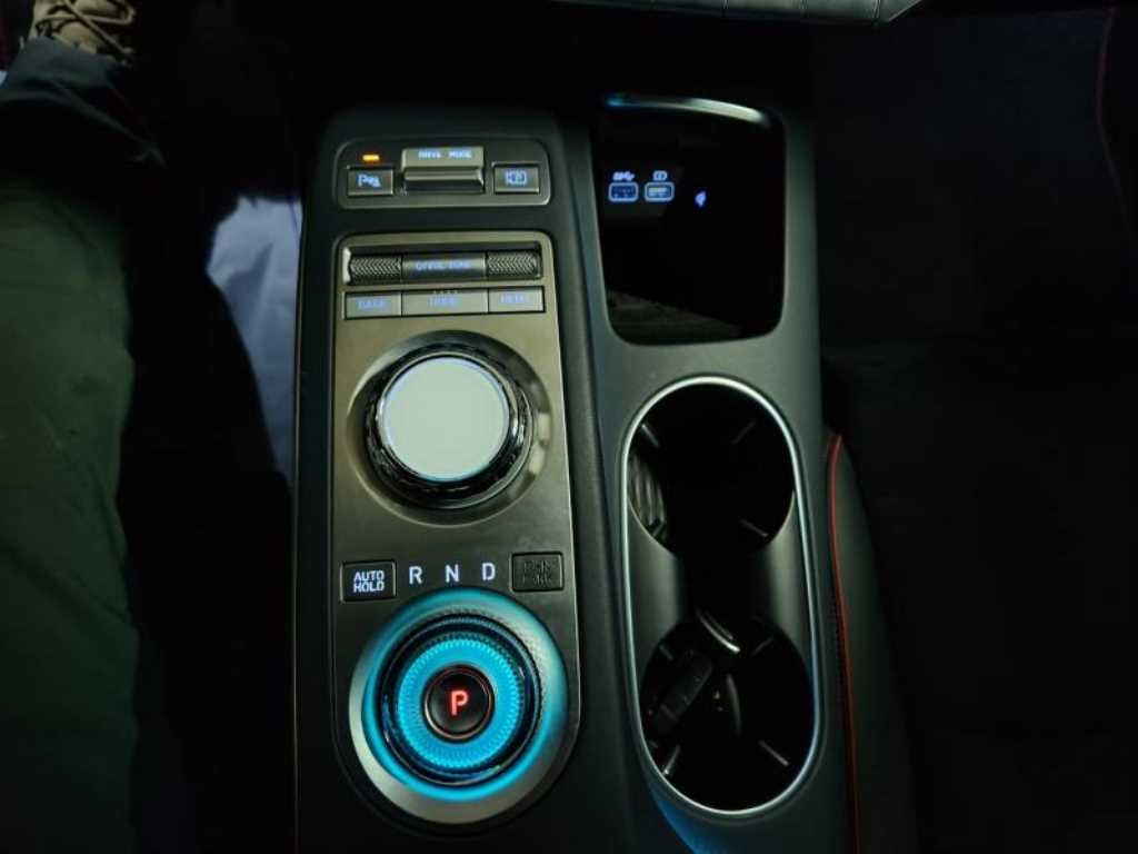 제네시스 GV70 2.5T 가솔린 2WD 스포츠 이미지 14