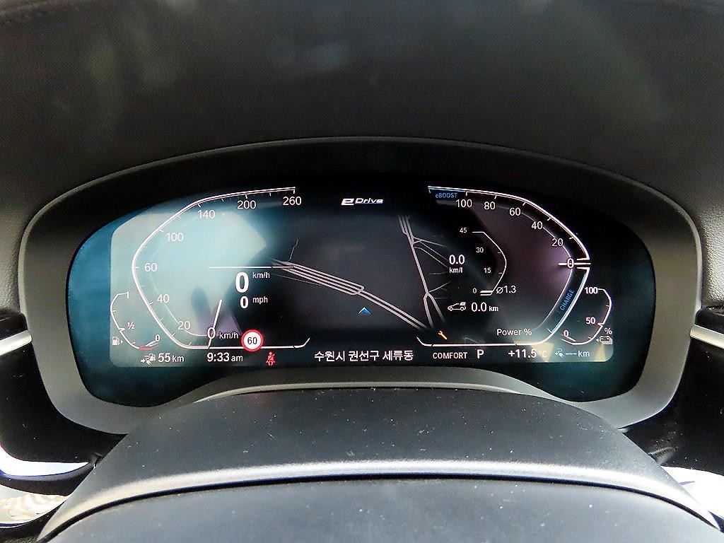 BMW 5시리즈 5시리즈 (G30) 530e M 스포츠 이미지 9