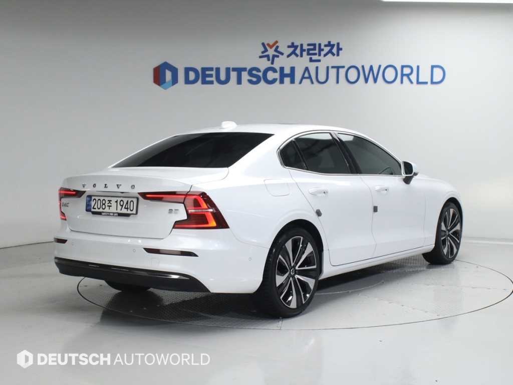 볼보 S60 S60(3세대) B5 얼티메이트 브라이트 이미지 2
