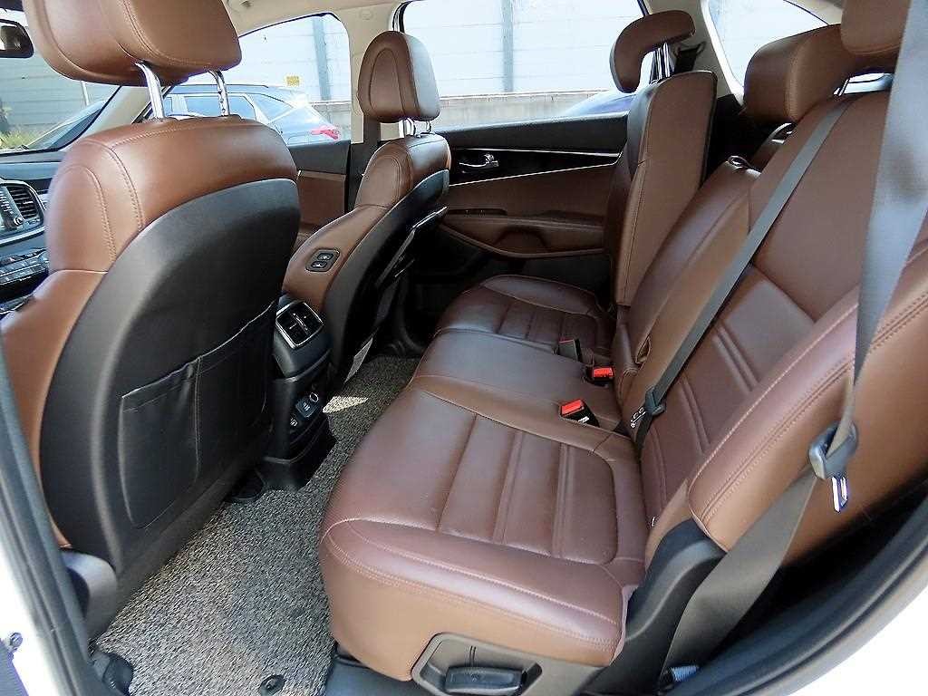 기아 쏘렌토 올 뉴 쏘렌토 디젤 2WD 2.0 노블레스 기본형 이미지 6