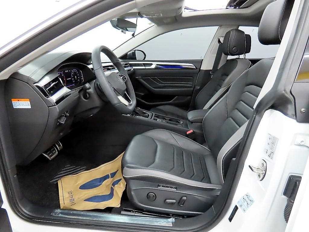 폭스바겐 아테온 2.0 TDI 엘레강스 프레스티지 이미지 5