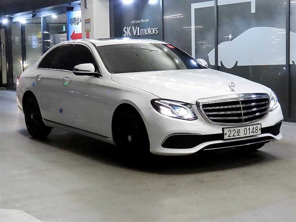 벤츠 E 클래스 E-클래스 W213 E220d 익스클루시브 이미지 1