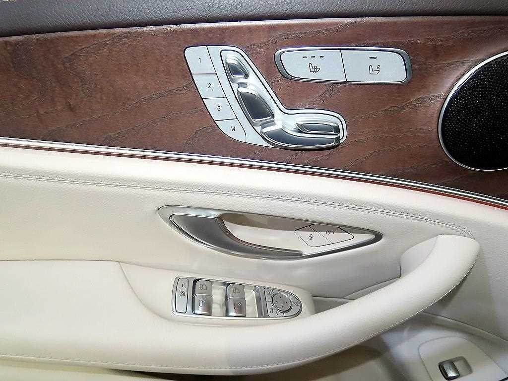 벤츠 E 클래스 E-클래스 W213 E220d 익스클루시브 이미지 14