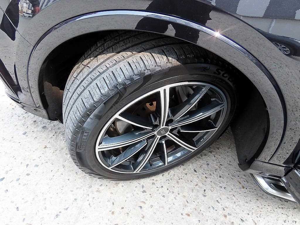 아우디 Q7 Q7 (4M) 55 TFSI 콰트로 프리미엄 이미지 20