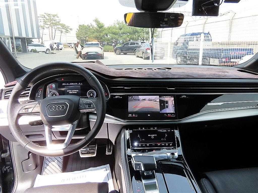 아우디 Q7 Q7 (4M) 55 TFSI 콰트로 프리미엄 이미지 7